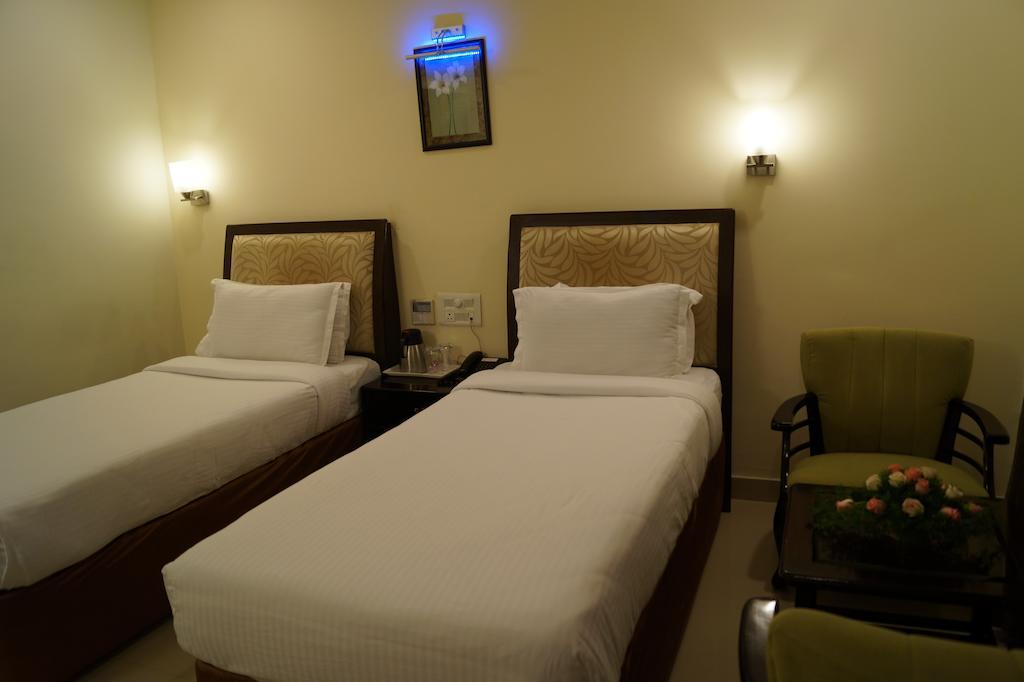 Hotel Budhil Park Visakhapatnam Rum bild