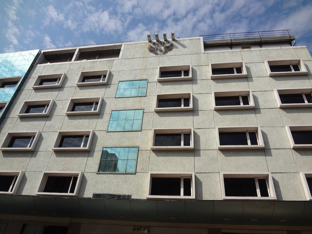 Hotel Budhil Park Visakhapatnam Exteriör bild