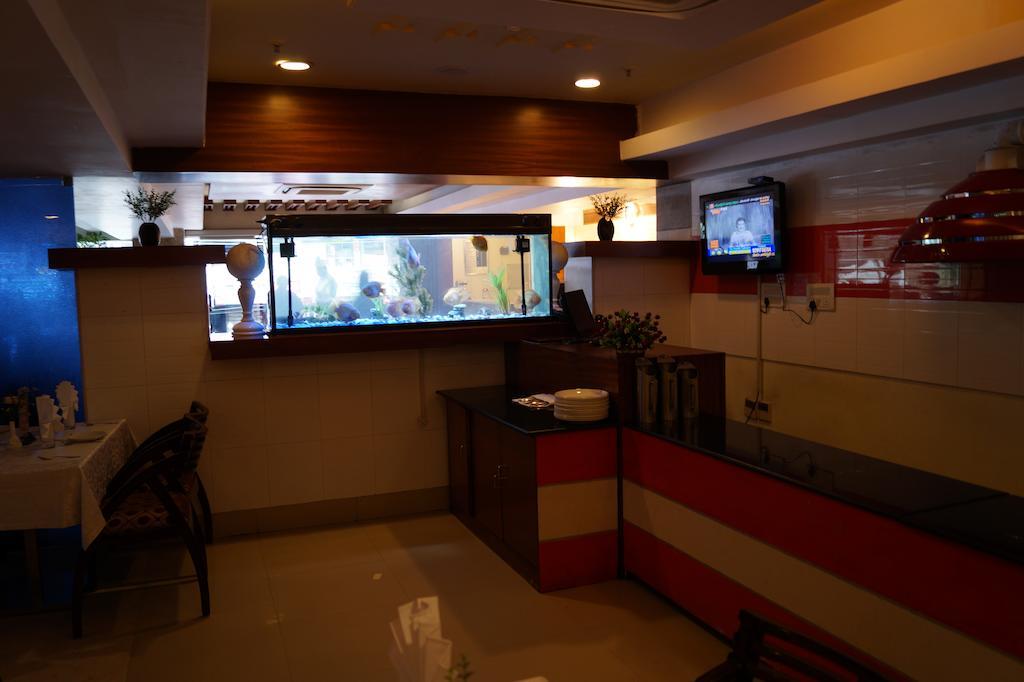 Hotel Budhil Park Visakhapatnam Exteriör bild
